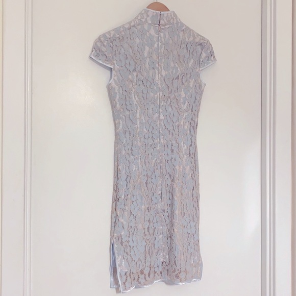 Pale blue lace qipao - Picture 2 of 7